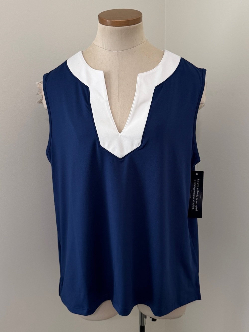 NEW Duffield Lane Active XL Juno Blue‎ w/ White Trim Sleeveless Top